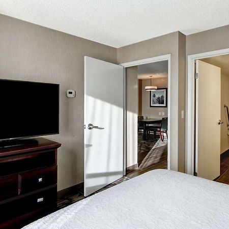 Hampton Inn & Suites By Hilton Calgary-Airport Eksteriør billede