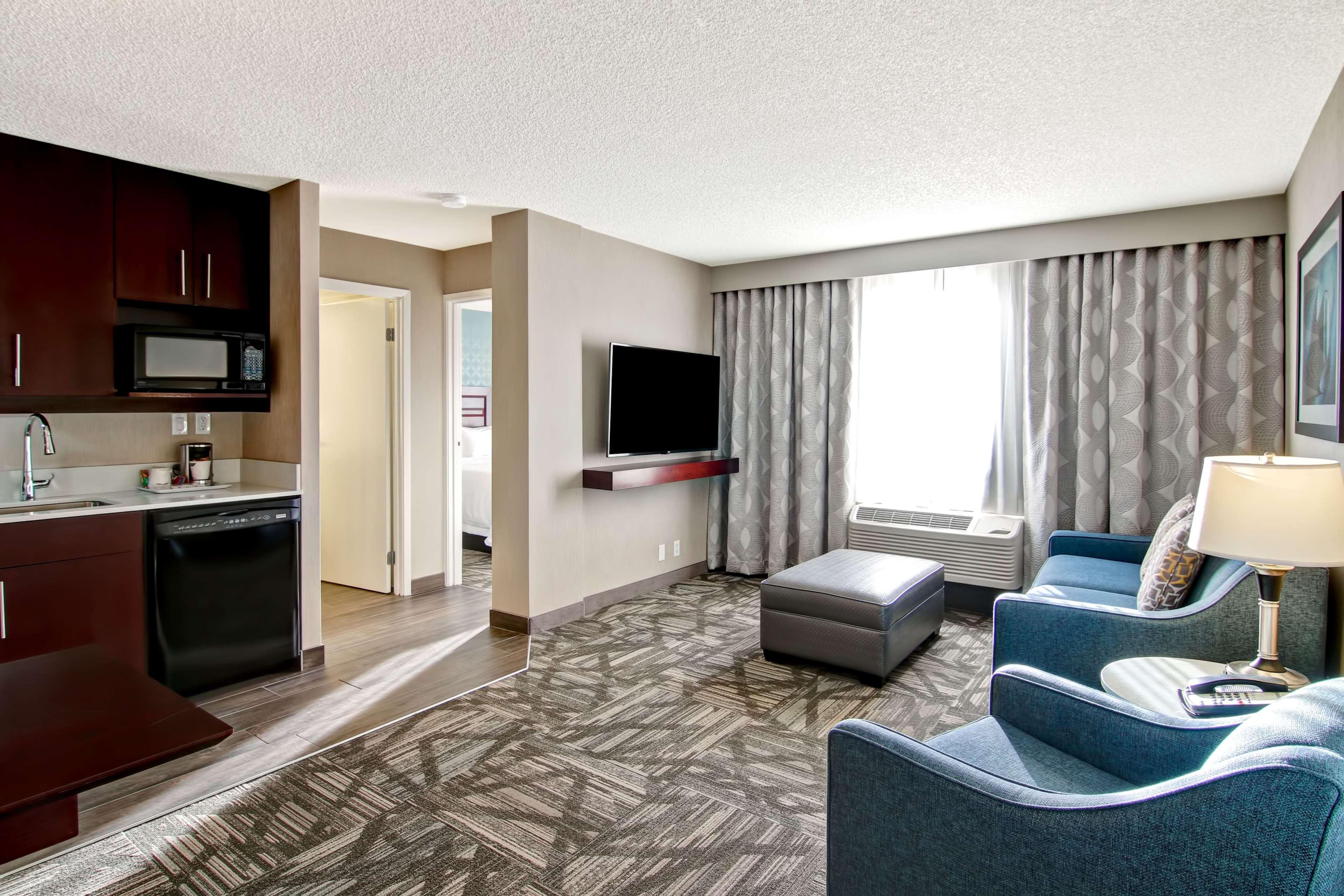 Hampton Inn & Suites By Hilton Calgary-Airport Eksteriør billede