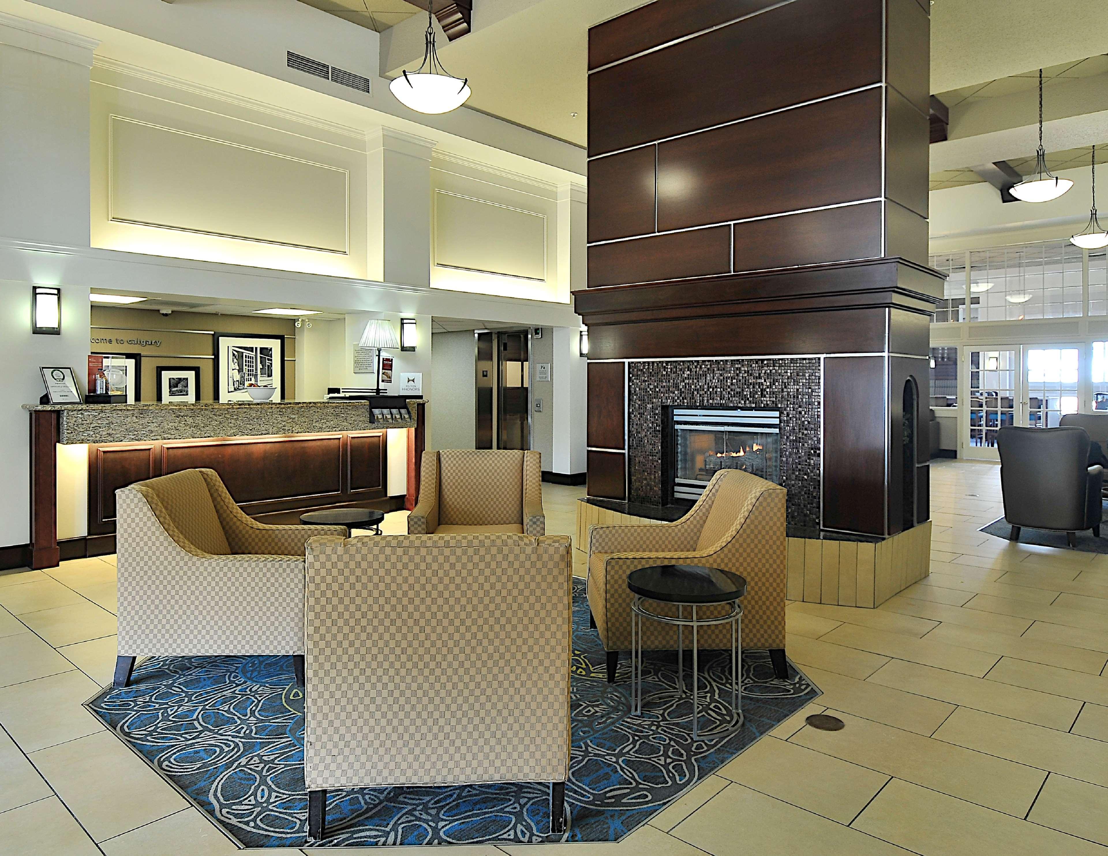 Hampton Inn & Suites By Hilton Calgary-Airport Eksteriør billede