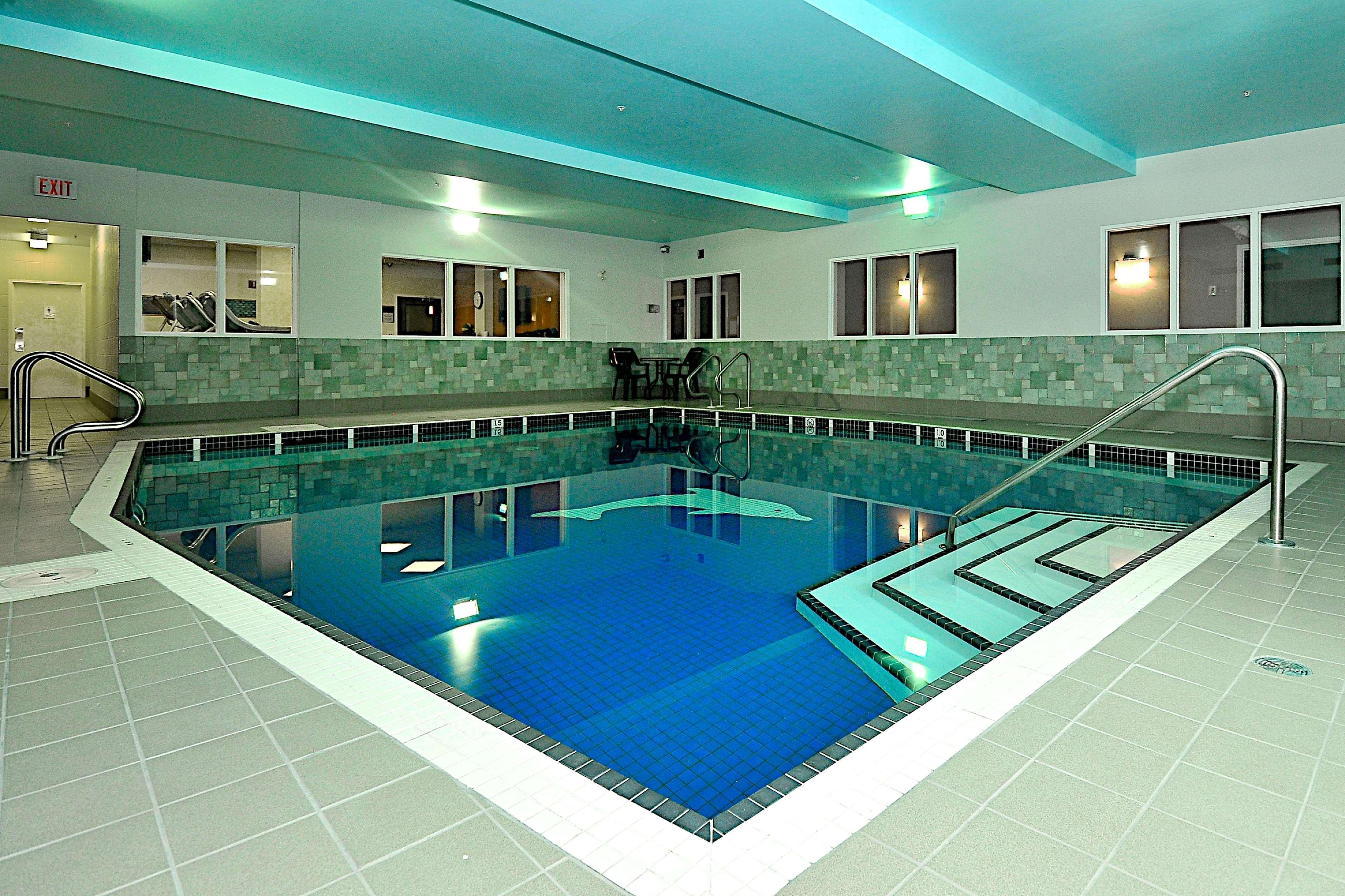 Hampton Inn & Suites By Hilton Calgary-Airport Eksteriør billede