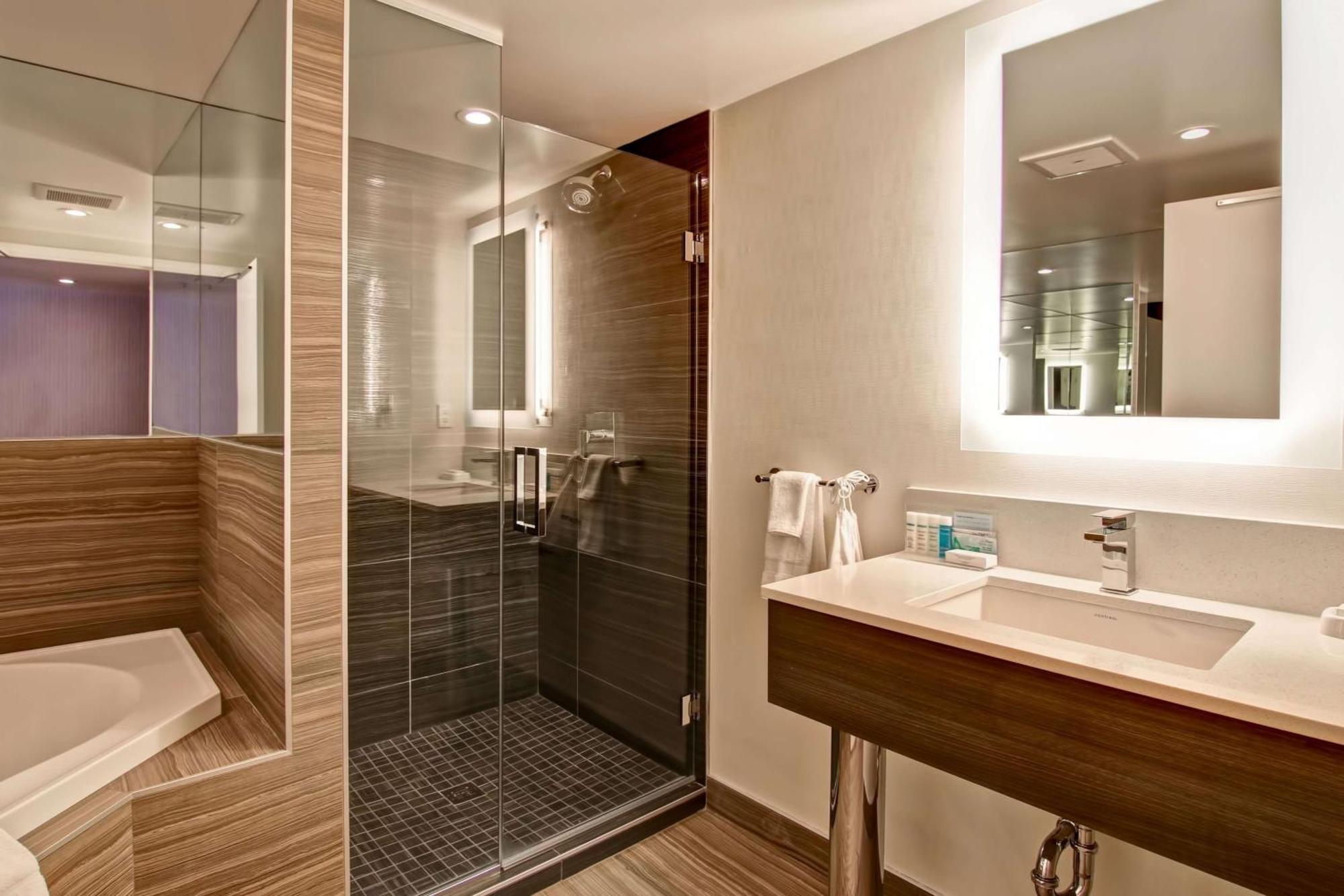 Hampton Inn & Suites By Hilton Calgary-Airport Eksteriør billede