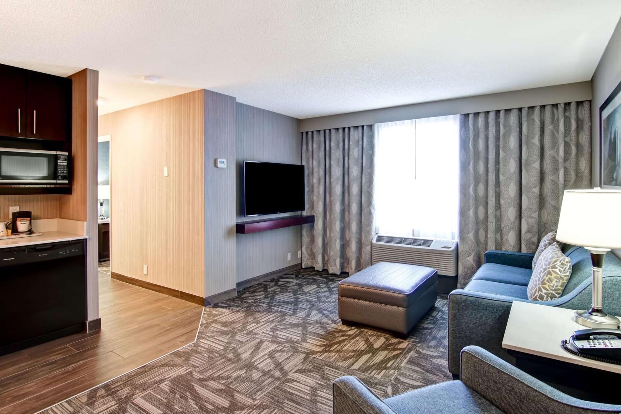 Hampton Inn & Suites By Hilton Calgary-Airport Eksteriør billede