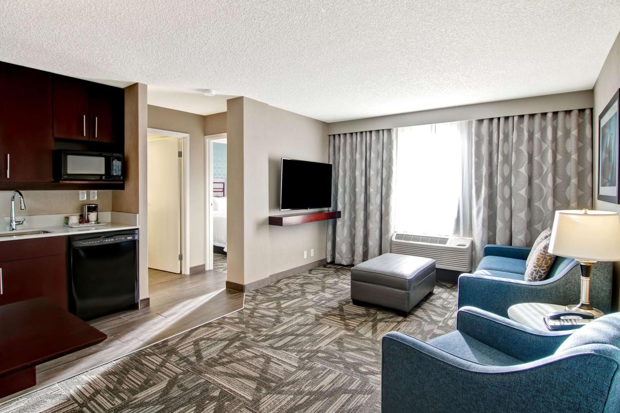 Hampton Inn & Suites By Hilton Calgary-Airport Eksteriør billede
