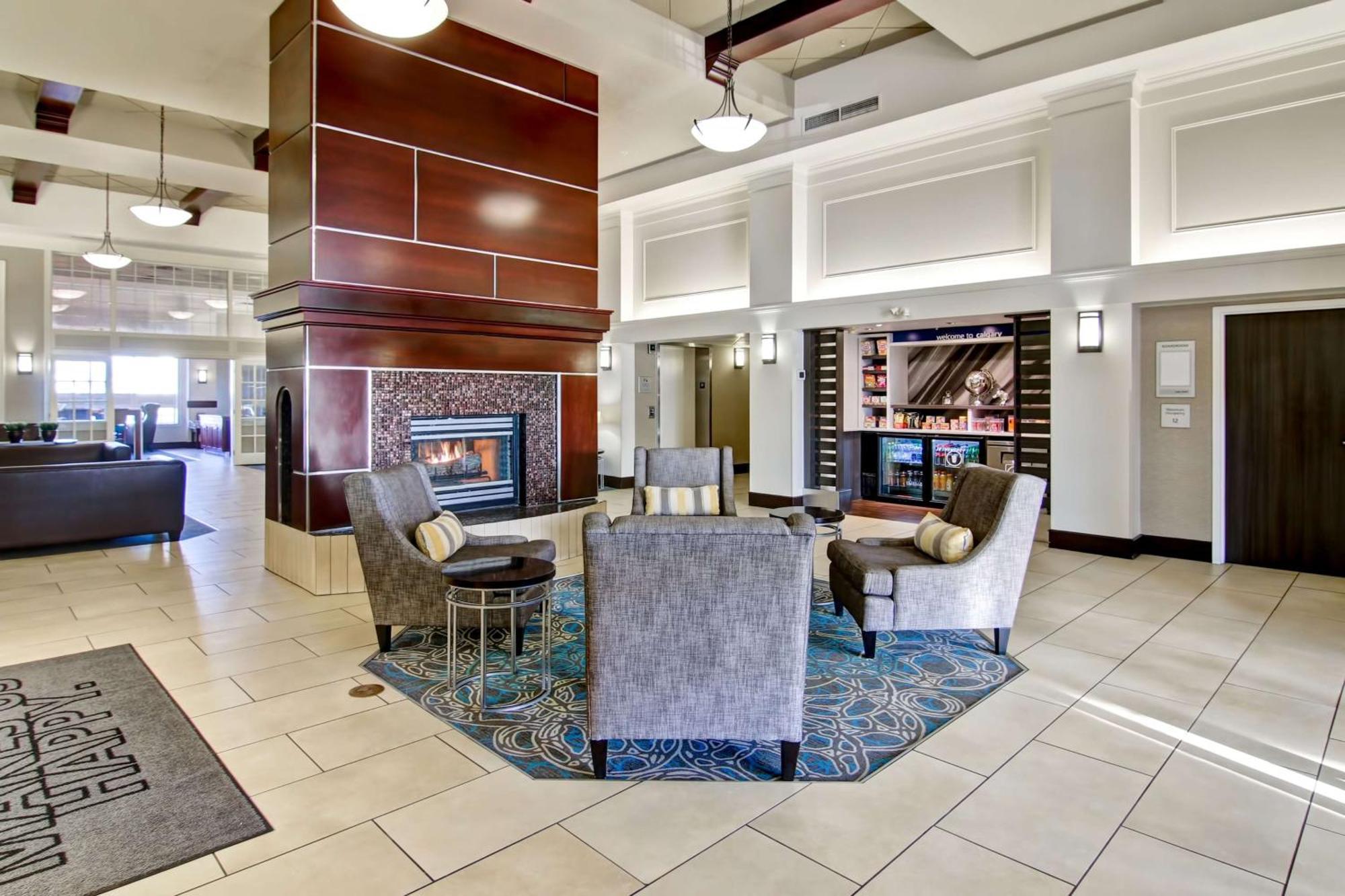Hampton Inn & Suites By Hilton Calgary-Airport Eksteriør billede