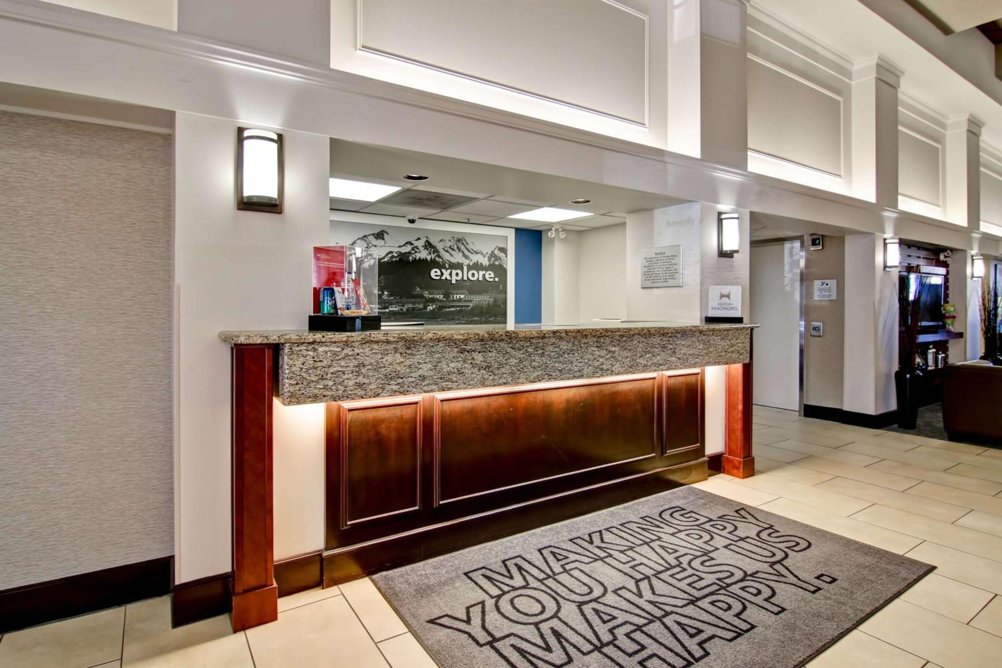 Hampton Inn & Suites By Hilton Calgary-Airport Eksteriør billede